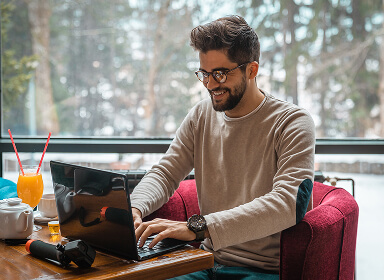 Social Media Marketing: Build a Brand That Stands Out